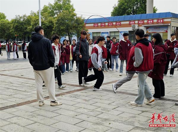 九游体育：沅江玉潭学校：活力周末绽放五育之花(图2)