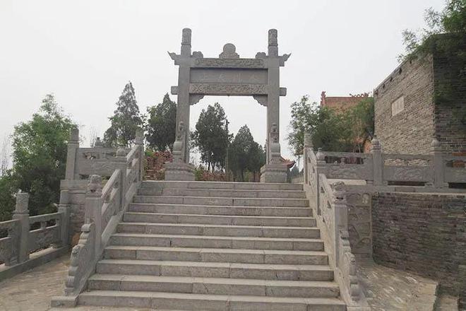 九游体育：村庄石雕牌坊多选用什么石材(图10)