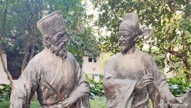 为报徐光启上海特地在这个地方建了一座公园(图2)
