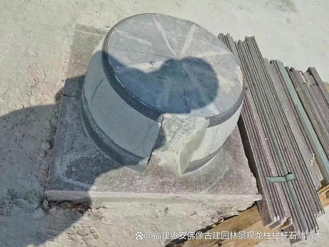 九游体育：潮汕祠堂石雕风格图片集：领略传统雕刻之美(图1)