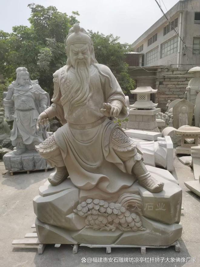 石雕关公在现代建筑中的复古(图1)