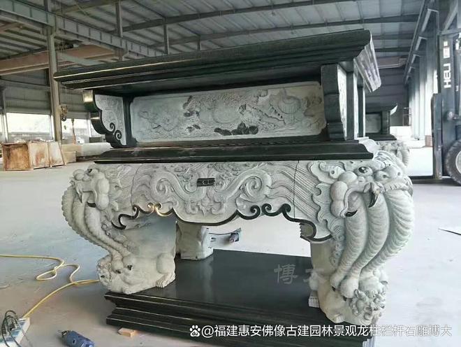 九游体育：石雕供桌的雕刻技艺与传承：匠心独运精益求精(图3)
