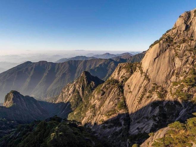 九游体育网站：黄山跟当地旅行团游玩五天多少钱黄山5天4晚游定制行程看过来(图3)