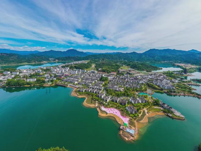 九游体育：高铁1h直达！被低估的避暑胜地最低仅有16℃1078座岛的洗肺氧吧美食众多游客仅西湖的110！(图15)