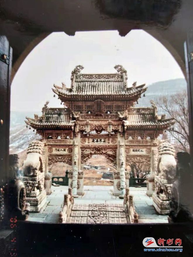 随笔：游杨家将家庙——五台山龙泉寺(图1)