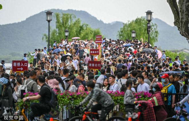 文旅部公布五一数据：314亿人走出家门创造1802亿元的旅游消费(图4)