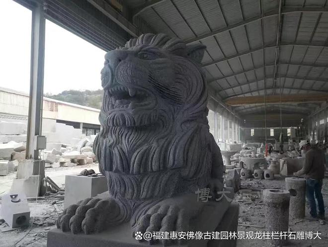 九游体育：石雕港币狮雕刻中的立体感表现(图4)