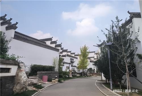 九游体育：徽派建筑：探寻非遗之美的幽雅诗篇(图1)