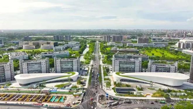 九游体育：【最新】兰香湖贰号售楼处发布：臻品豪宅耀世登场！(图4)