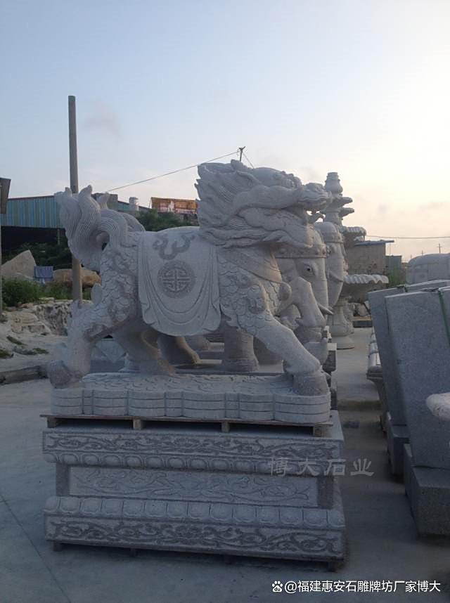 九游体育：石雕麒麟雕刻中的团队协作(图5)